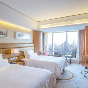 Westin Premier Room Guest room 2 Double Partial lake view